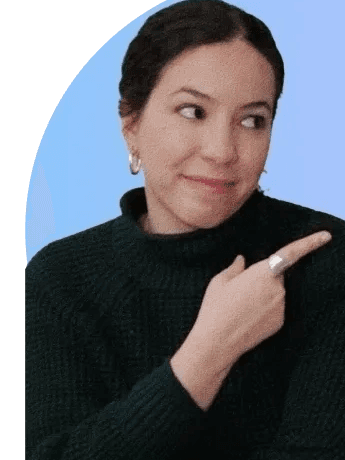 Catherina Vecchione señalando el mapa de la masterclass
